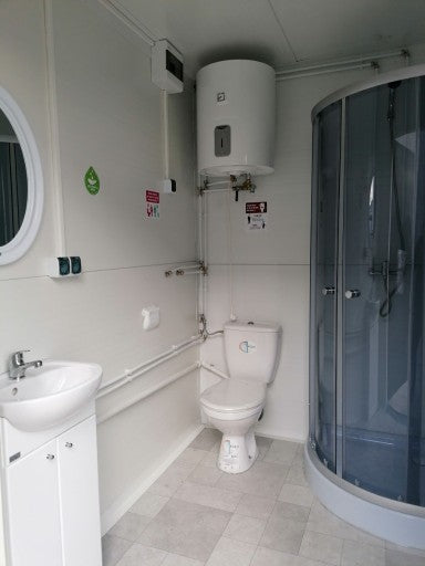 pabellón de aseo contenedor sanitario ducha